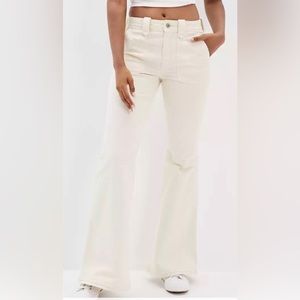 American Eagle Festival Flare Cream Corduroy.